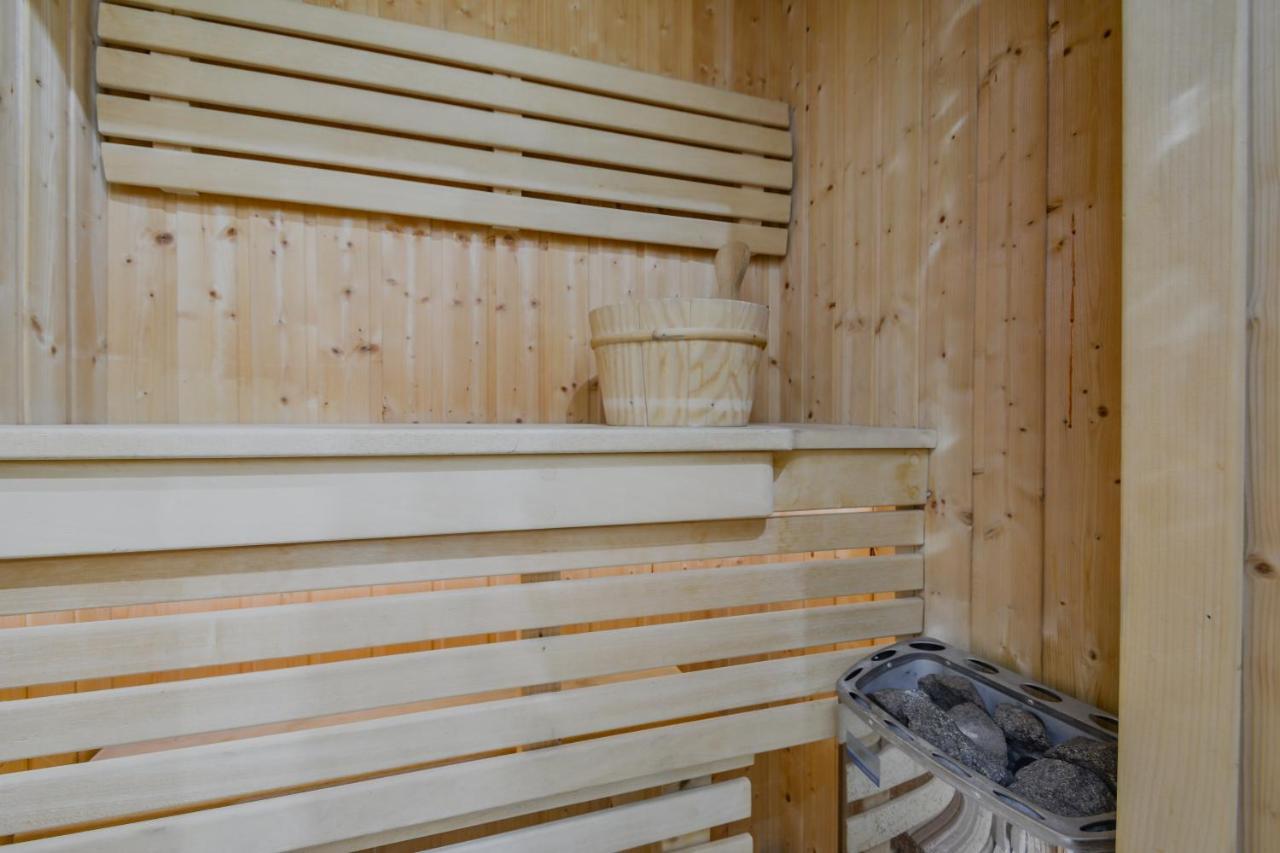 Apartament Rodzinny Hrabiego - Sauna, Centrum Zakopanego Ul Zamoyskiego, Balkon, 2 Sypialnie, Parking, Gorne Krupowki المظهر الخارجي الصورة